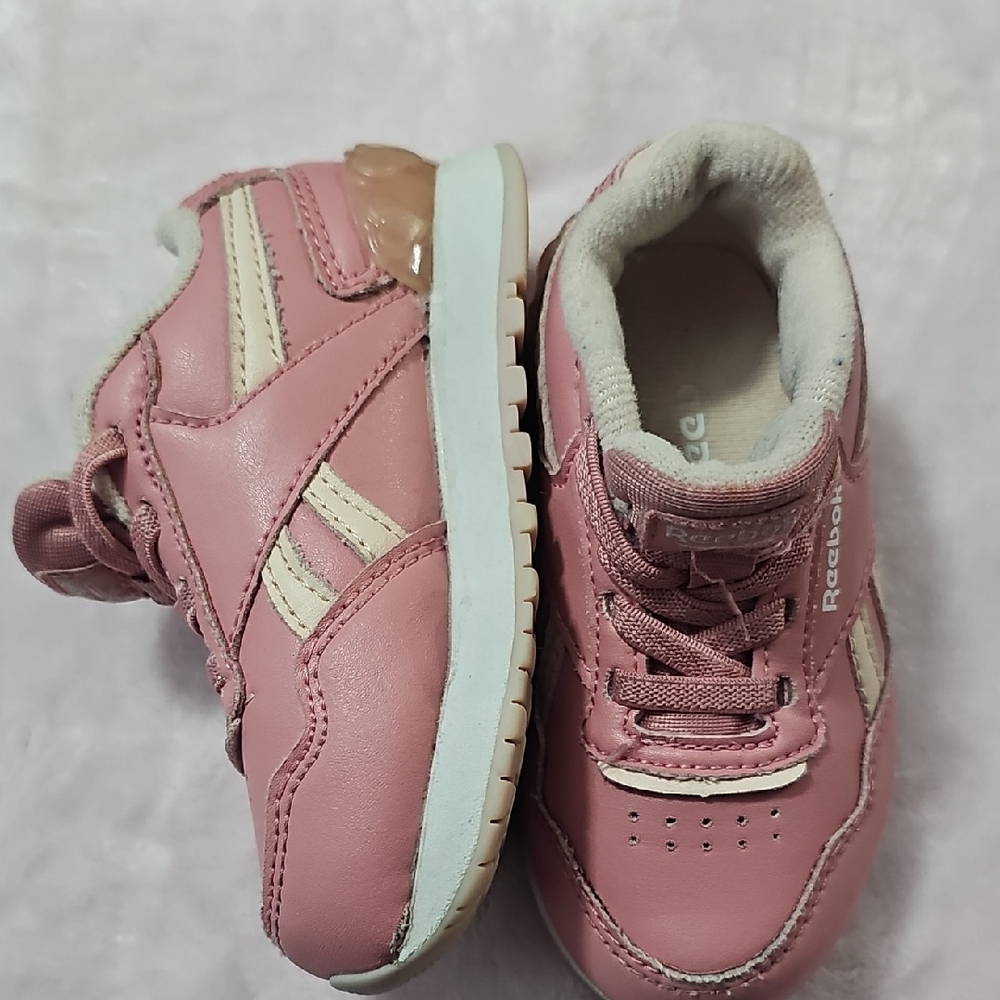 Reebok Pink and White Sneakers with Padded Collar